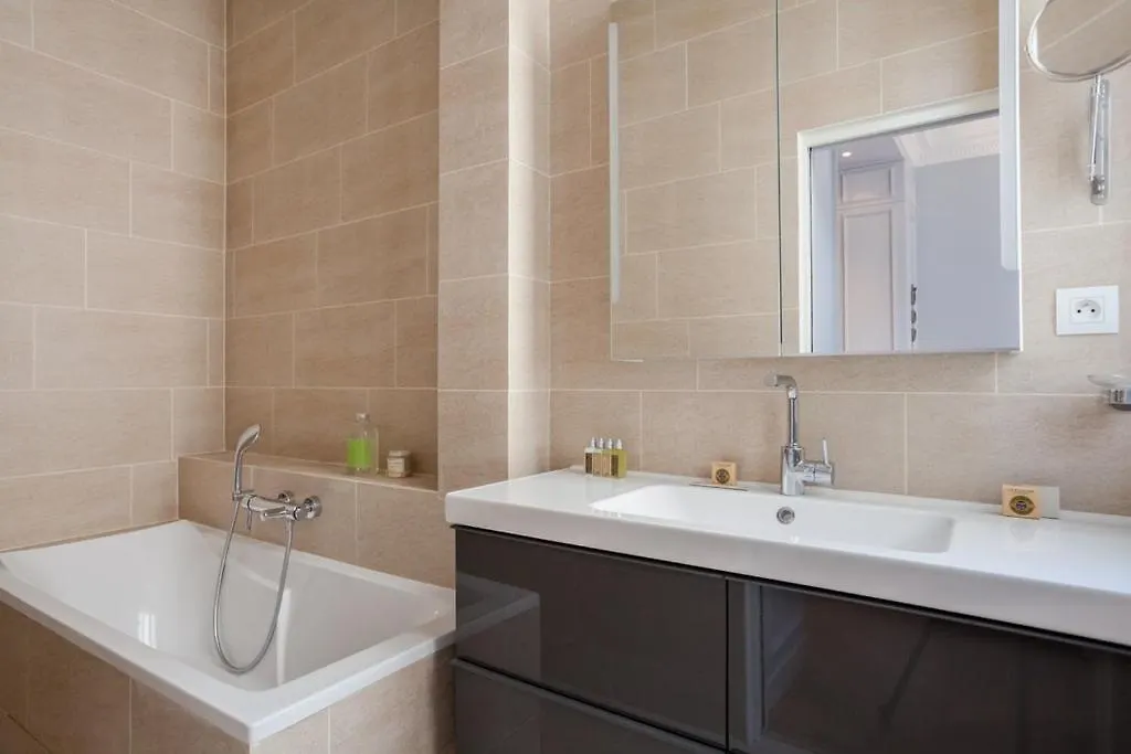 Rue D'edimbourg Apartment *